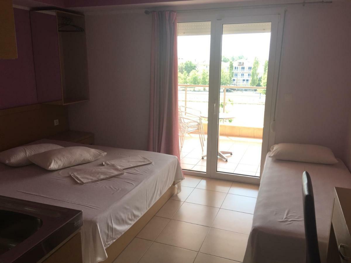 Dimis Studios And Apartments Olympiakí Aktí Екстериор снимка